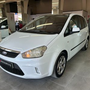 Ford C-Max 2010 blanco, vista frontal con techo panorámico