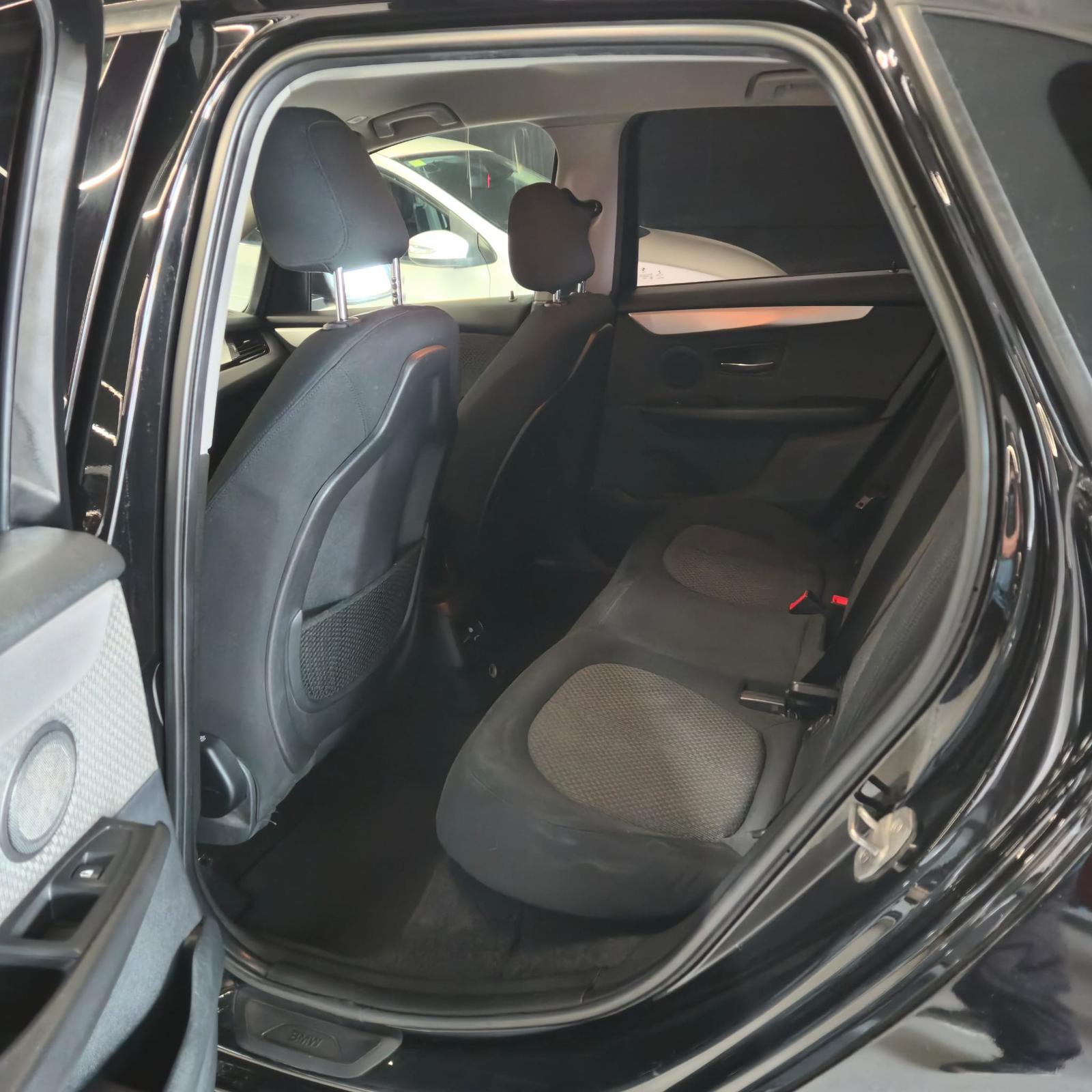BMW 218D - Imagen 9