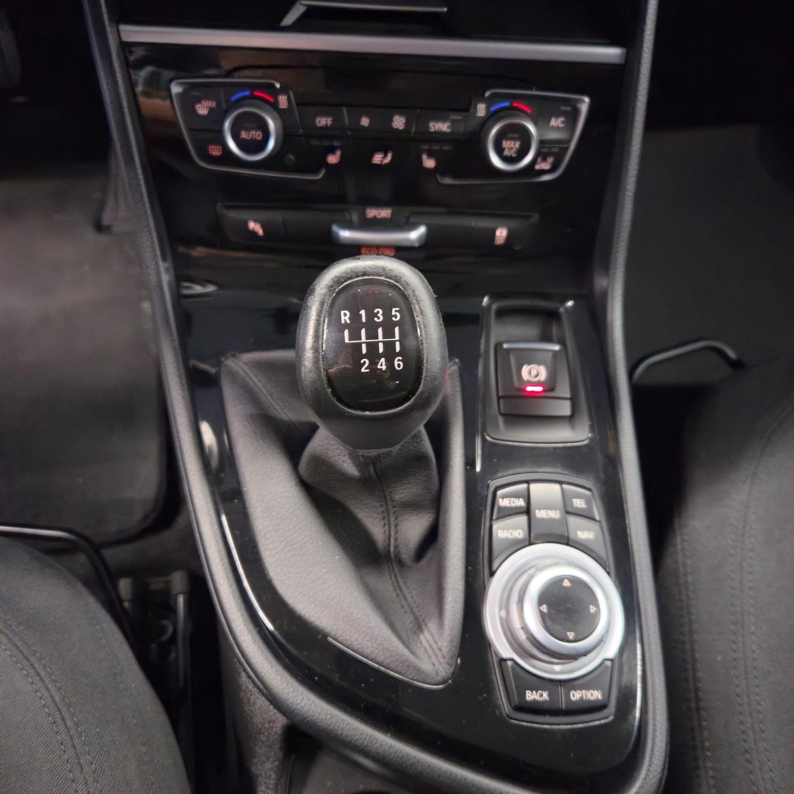 BMW 218D - Imagen 11
