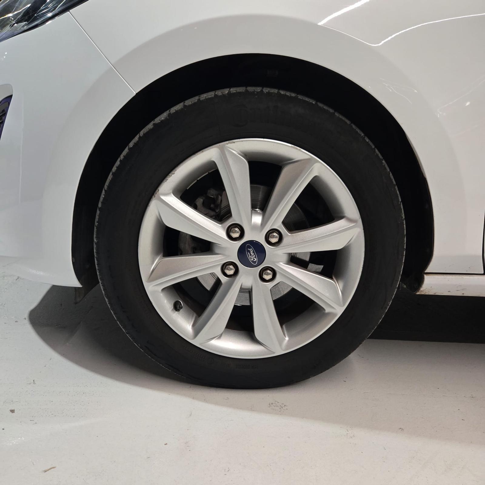 FORD FIESTA (UNICO PROPIETARIO) - Imagen 13