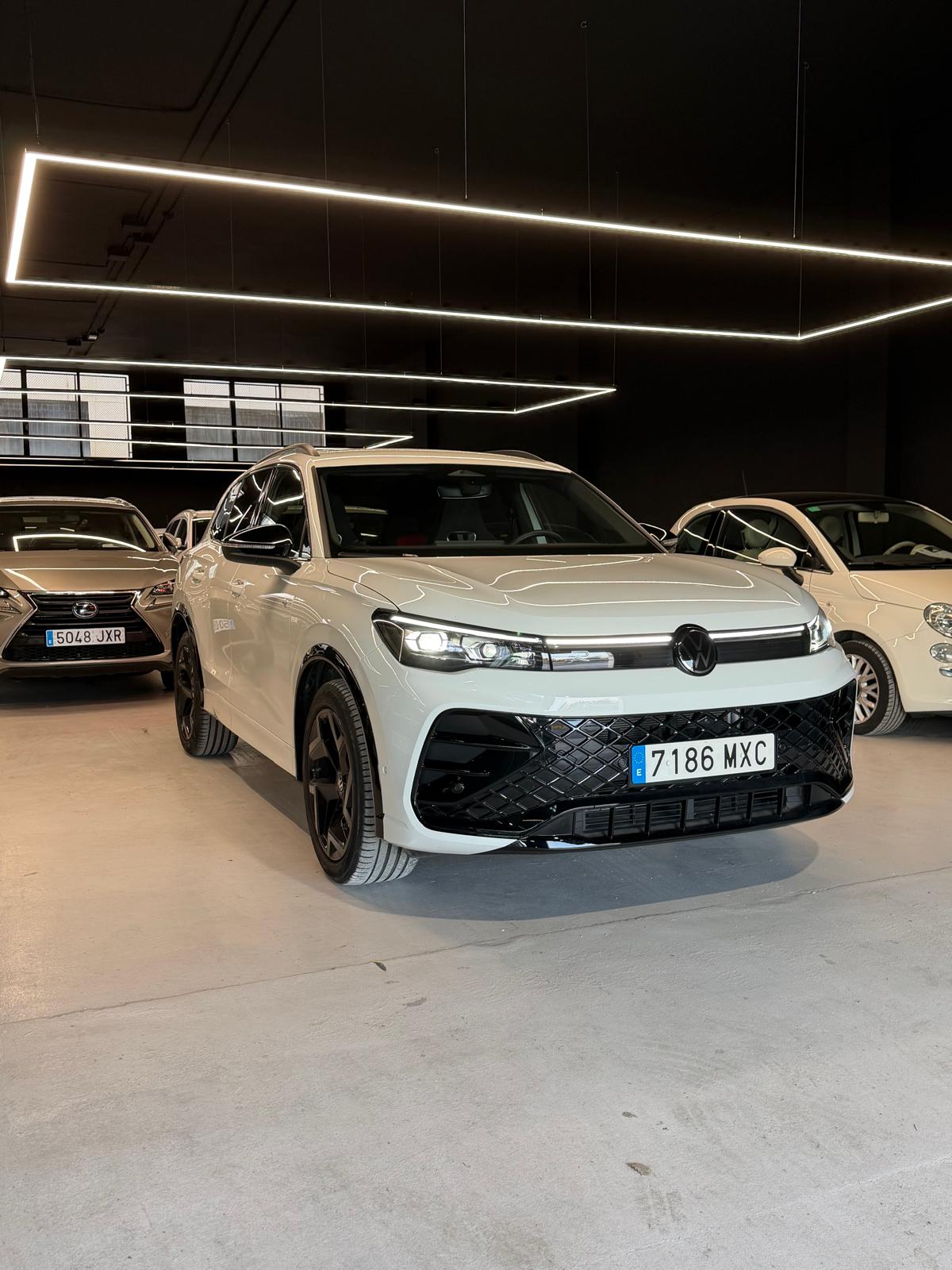 VOLKSWAGEN TIGUAN - Imagen 2