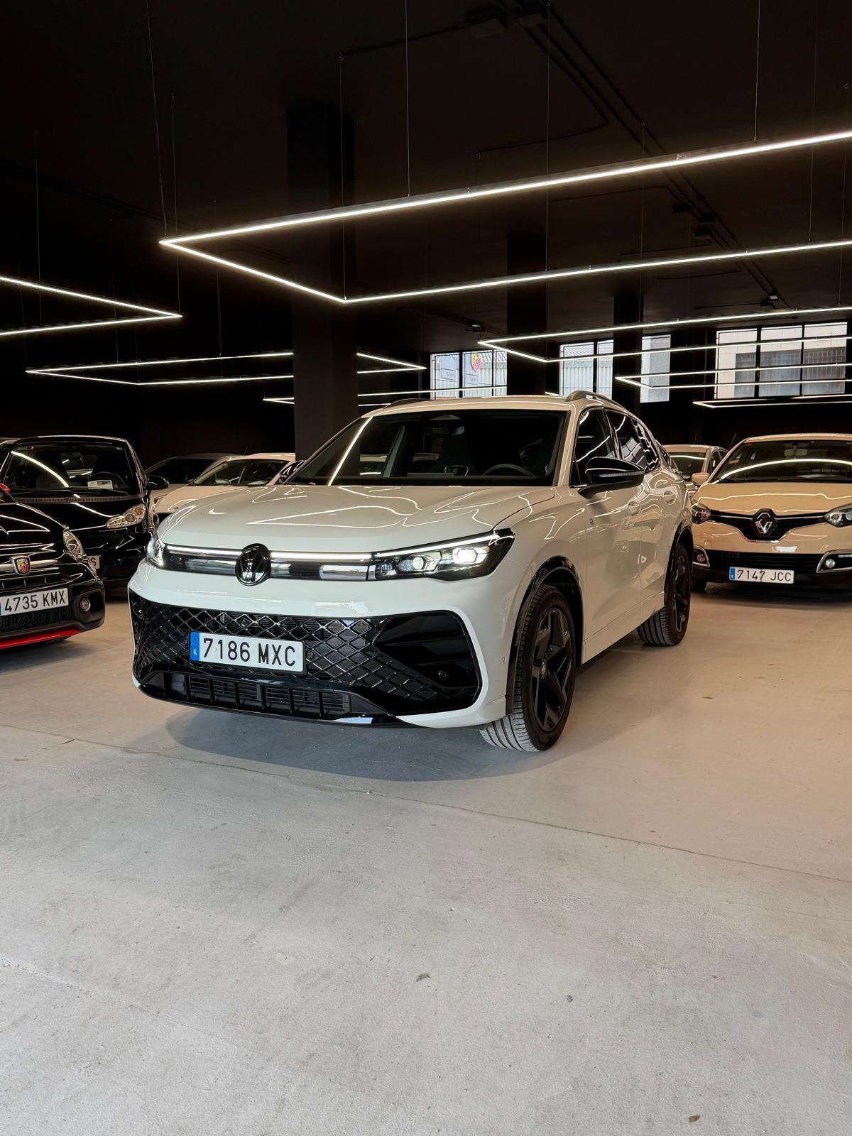VOLKSWAGEN TIGUAN - Imagen 12