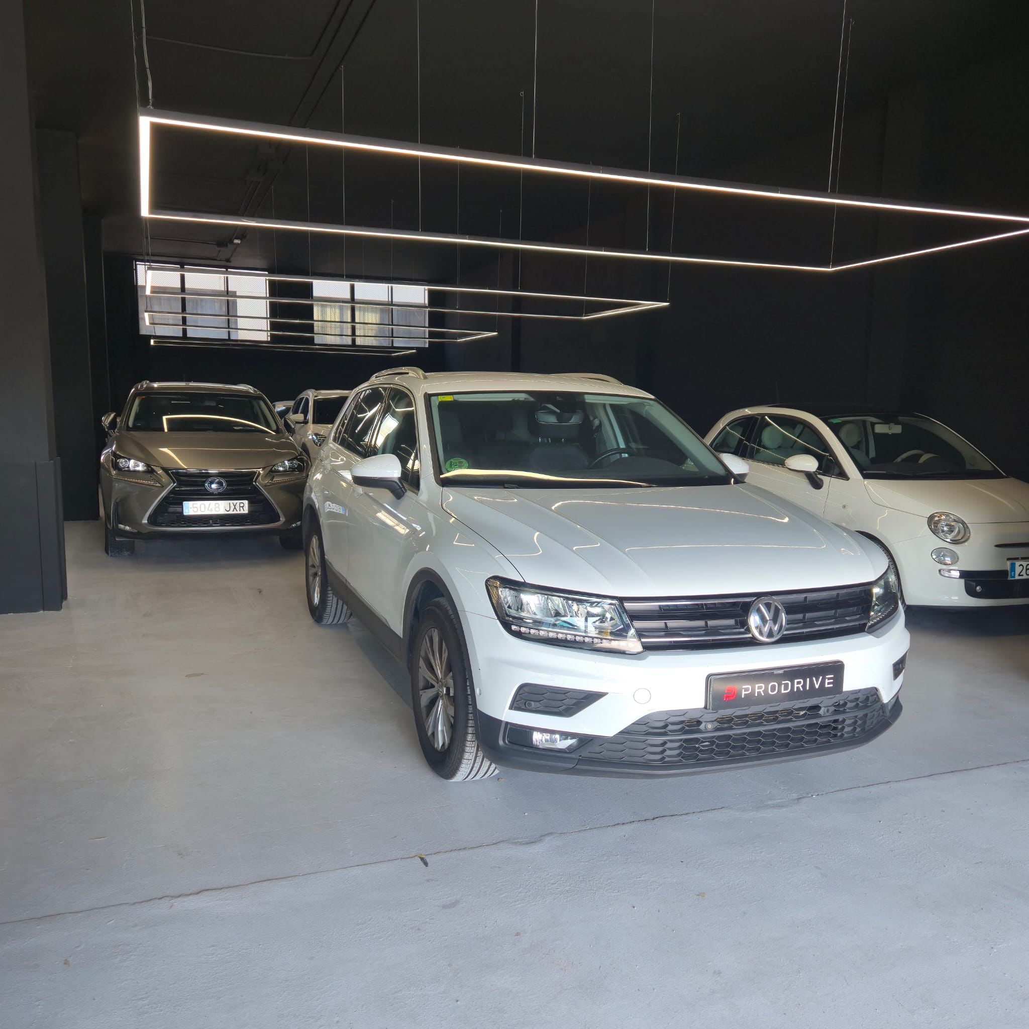 VOLKSWAGEN TIGUAN - Imagen 2