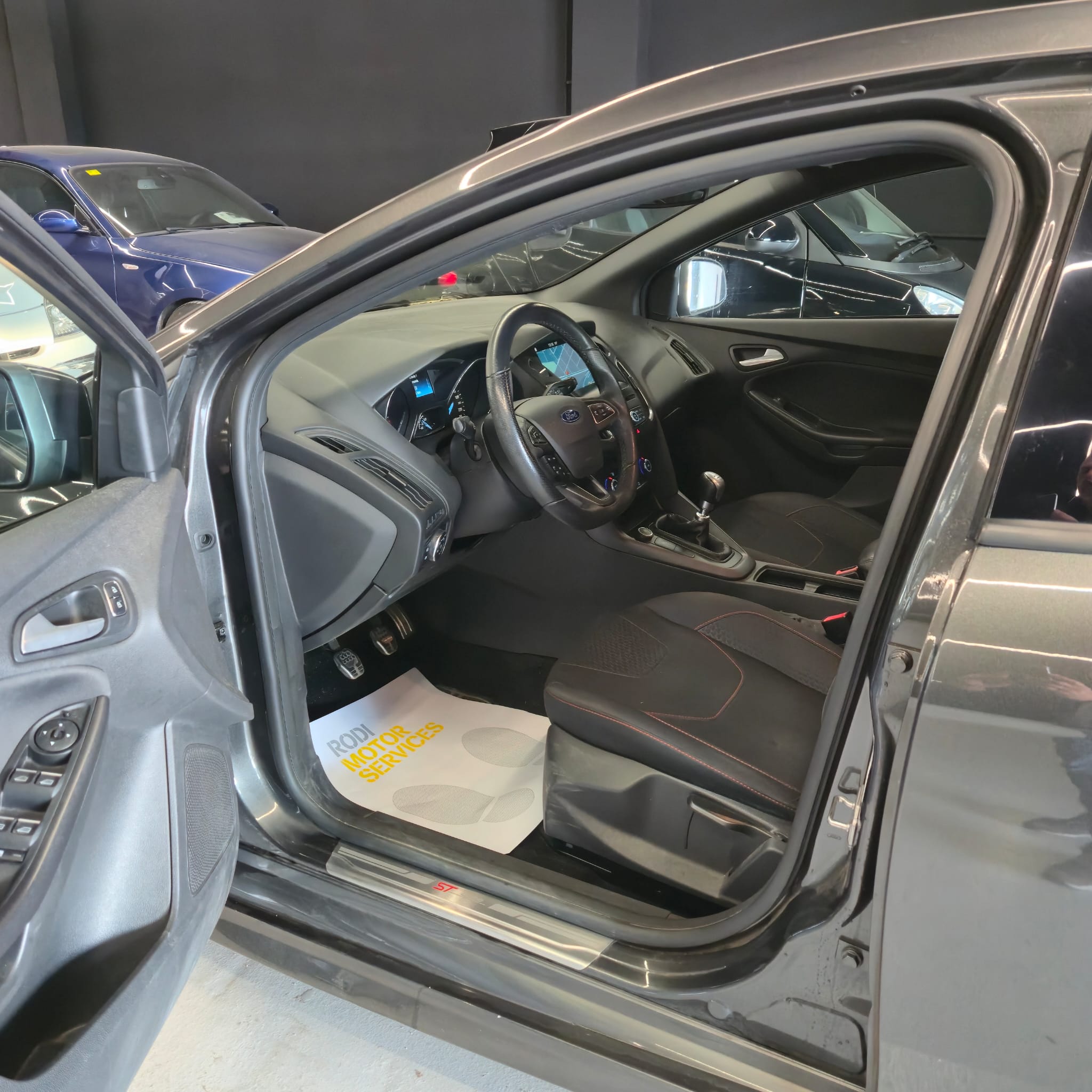 FORD FOCUS - Imagen 8