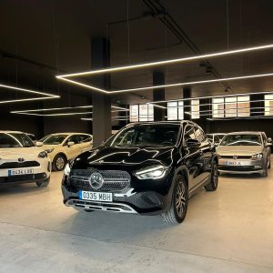 MERCEDES - BENZ GLA