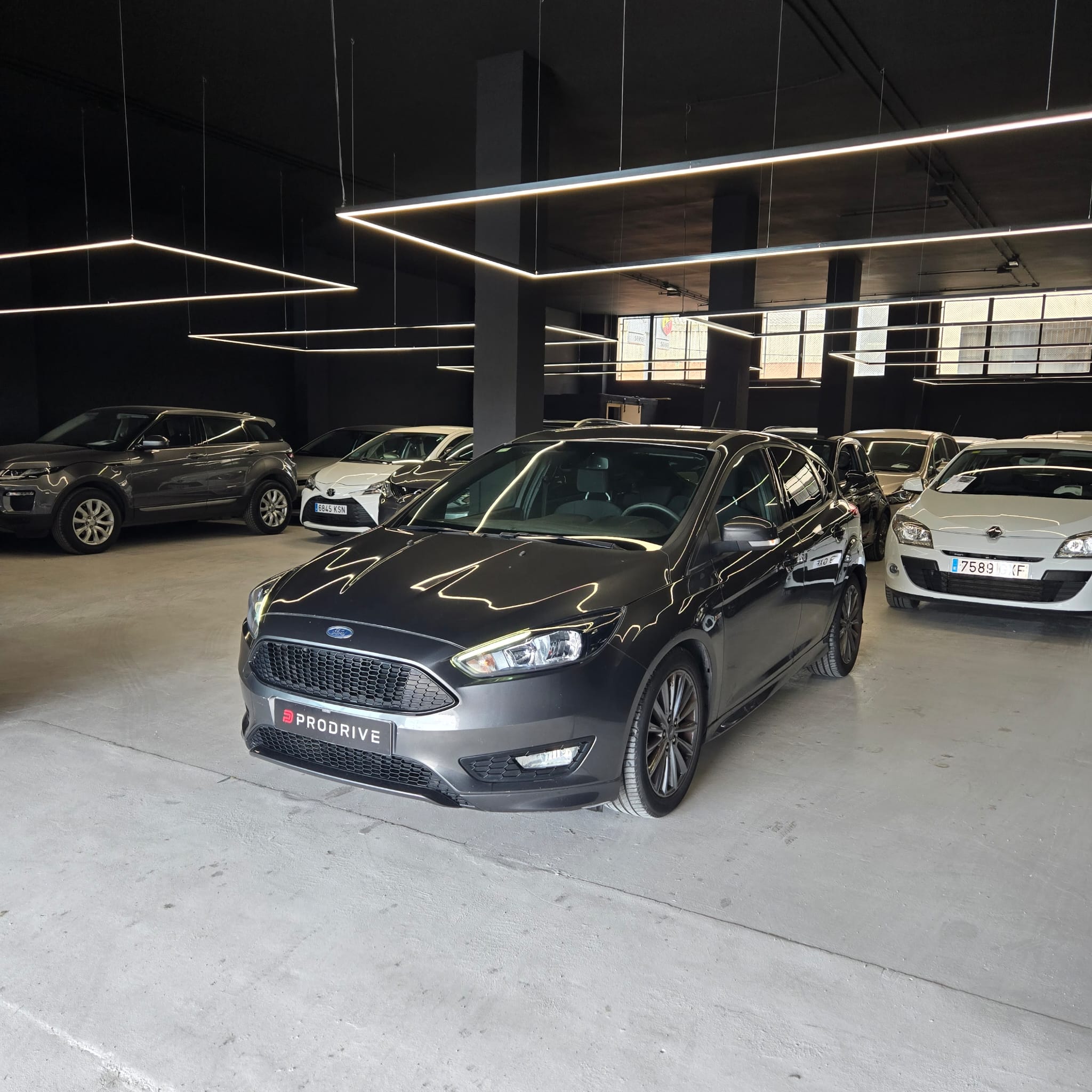 FORD FOCUS