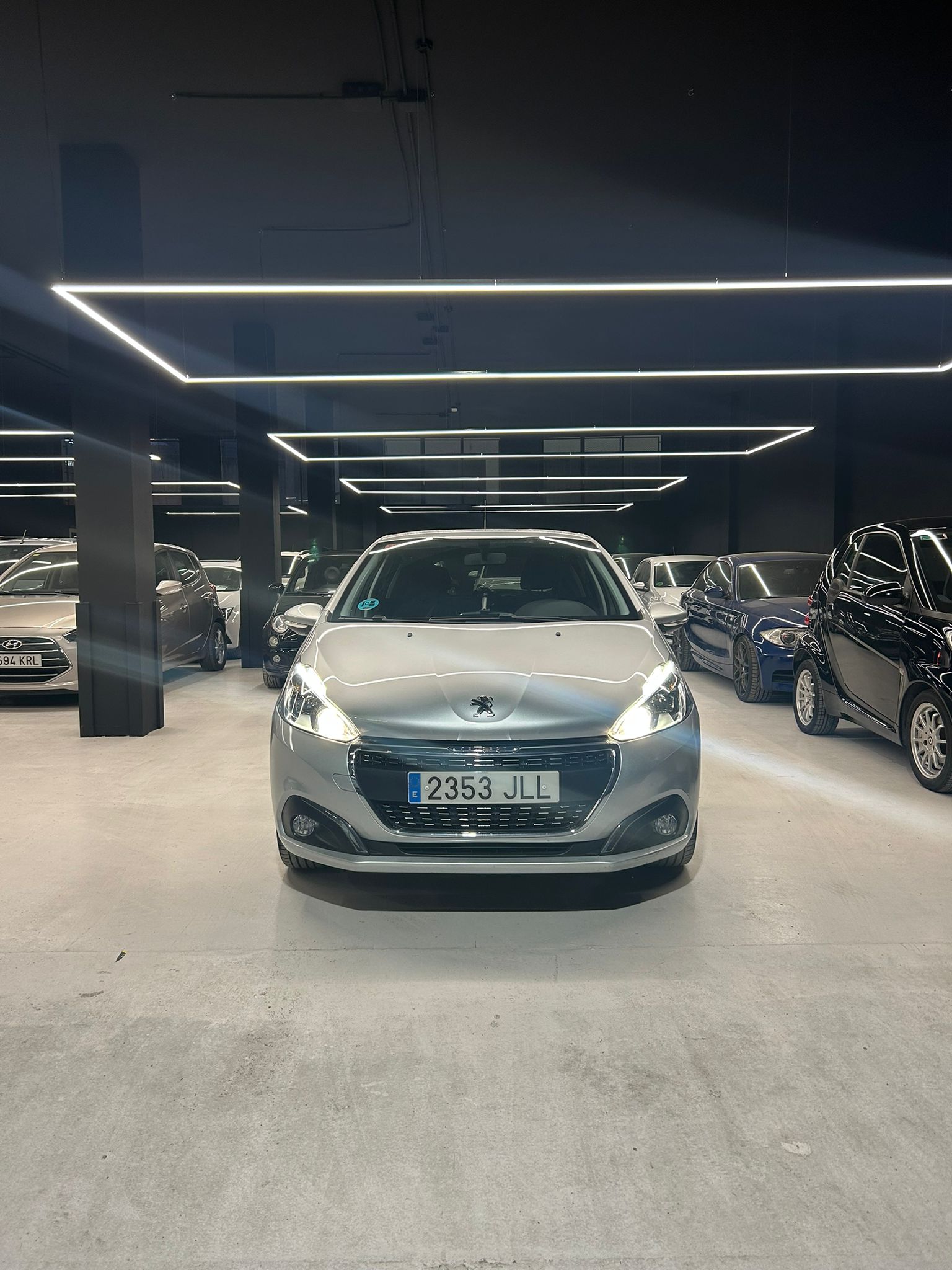 PEUGEOT 208 - Imagen 3
