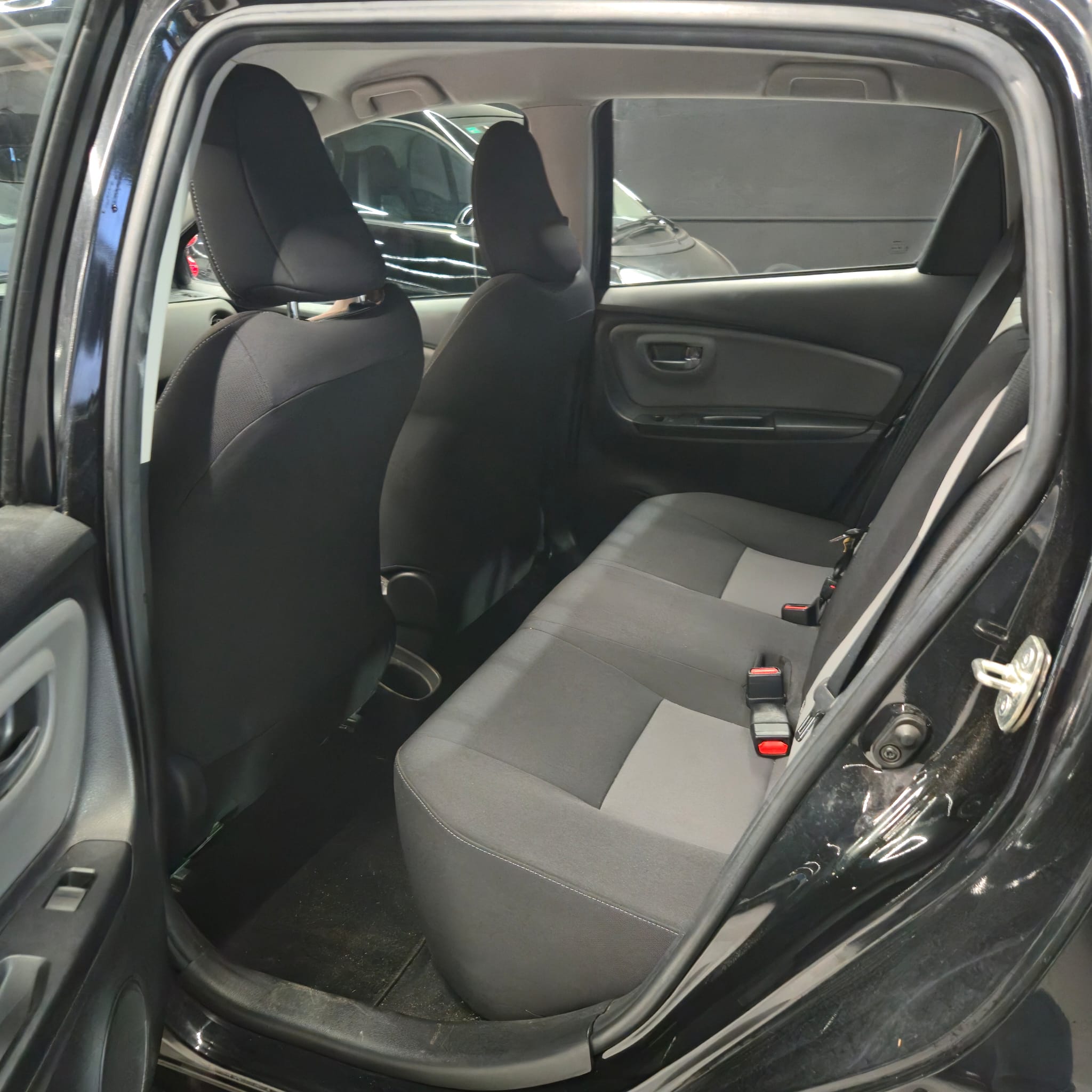toyota yaris - Imagen 9