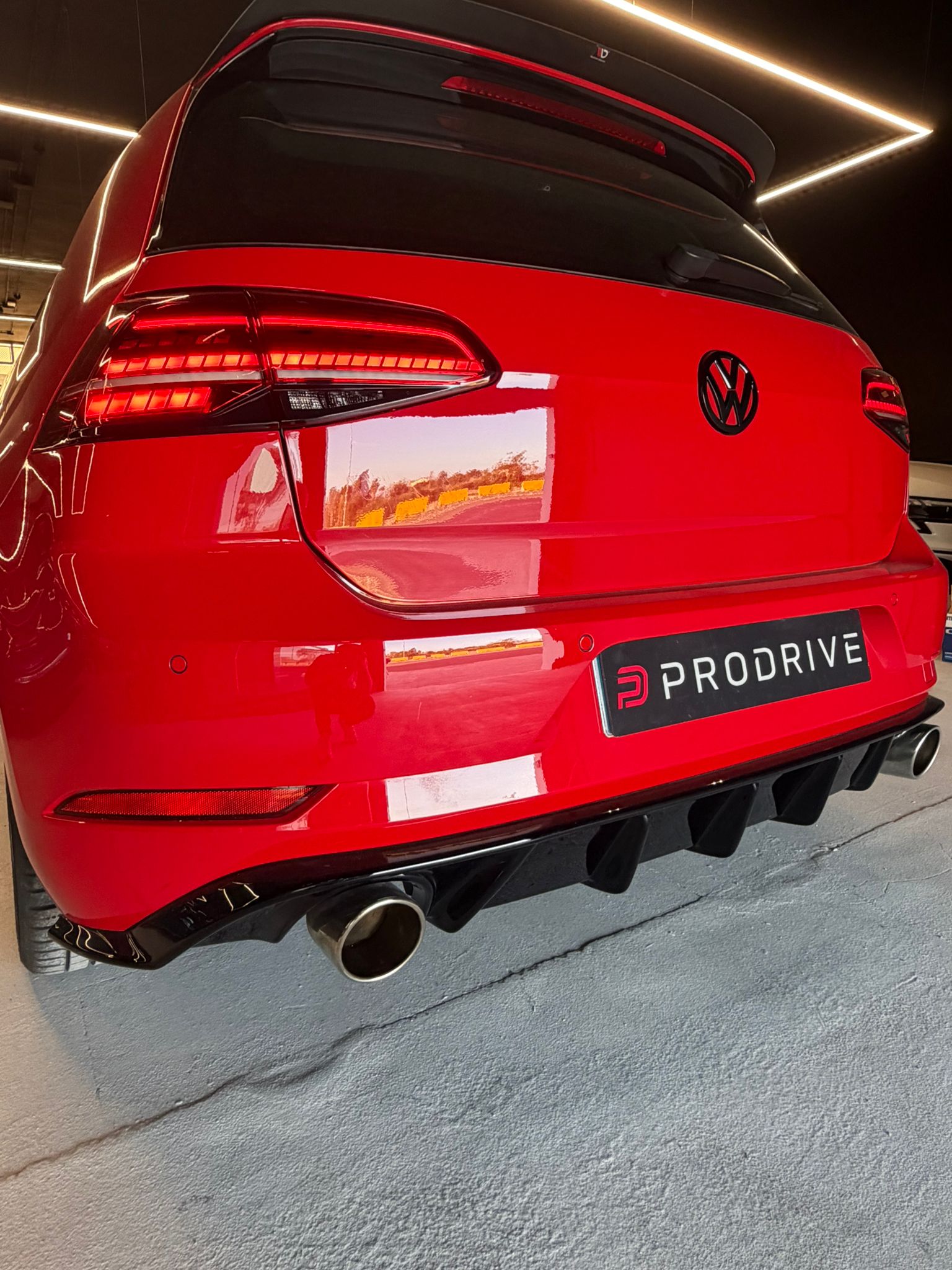 VOLKSWAGEN GOLF R-LINE - Imagen 7