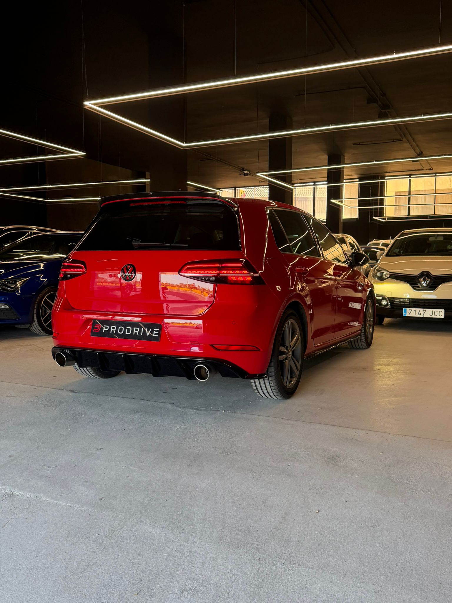 VOLKSWAGEN GOLF R-LINE - Imagen 5