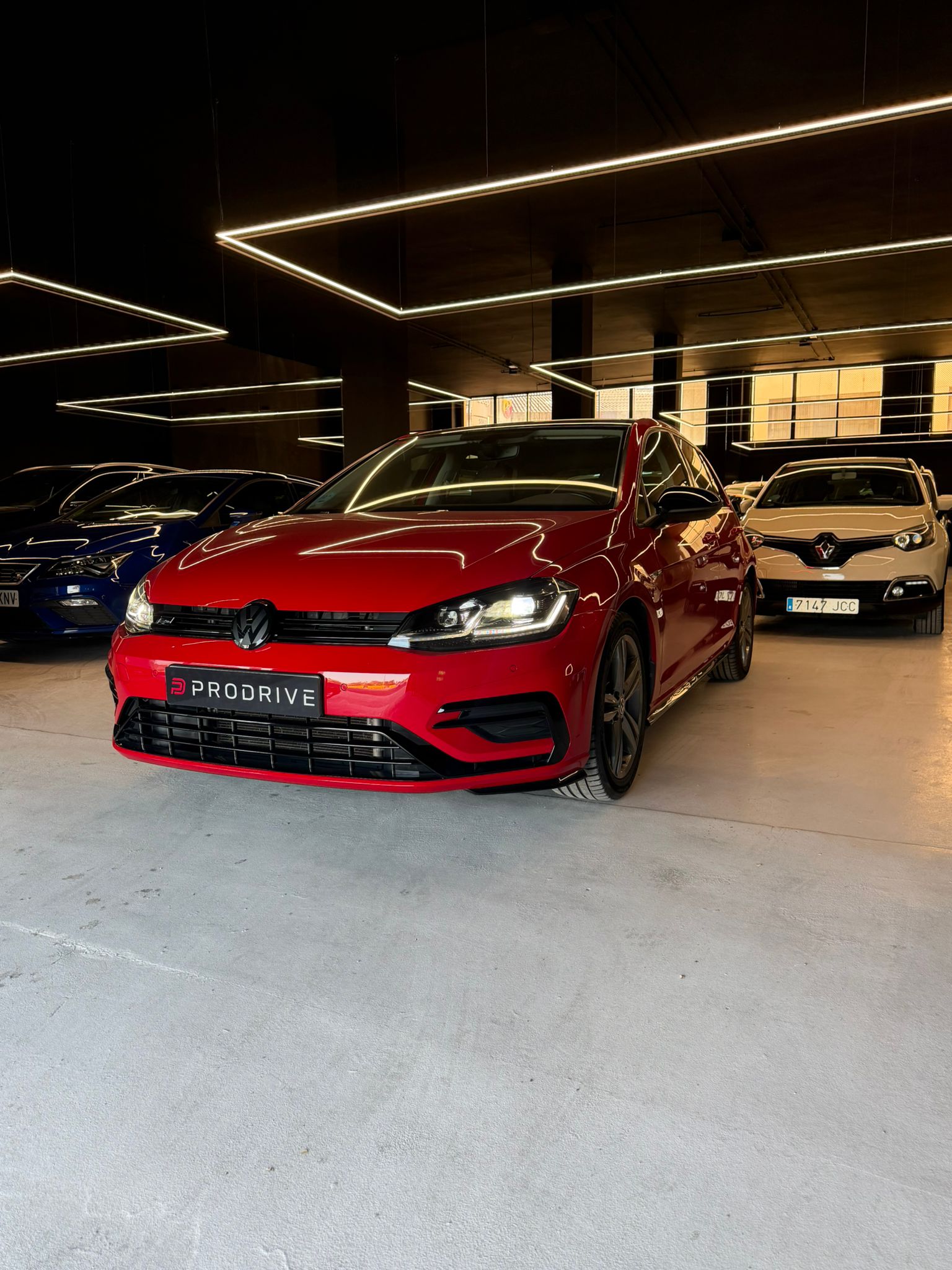 VOLKSWAGEN GOLF R-LINE - Imagen 2