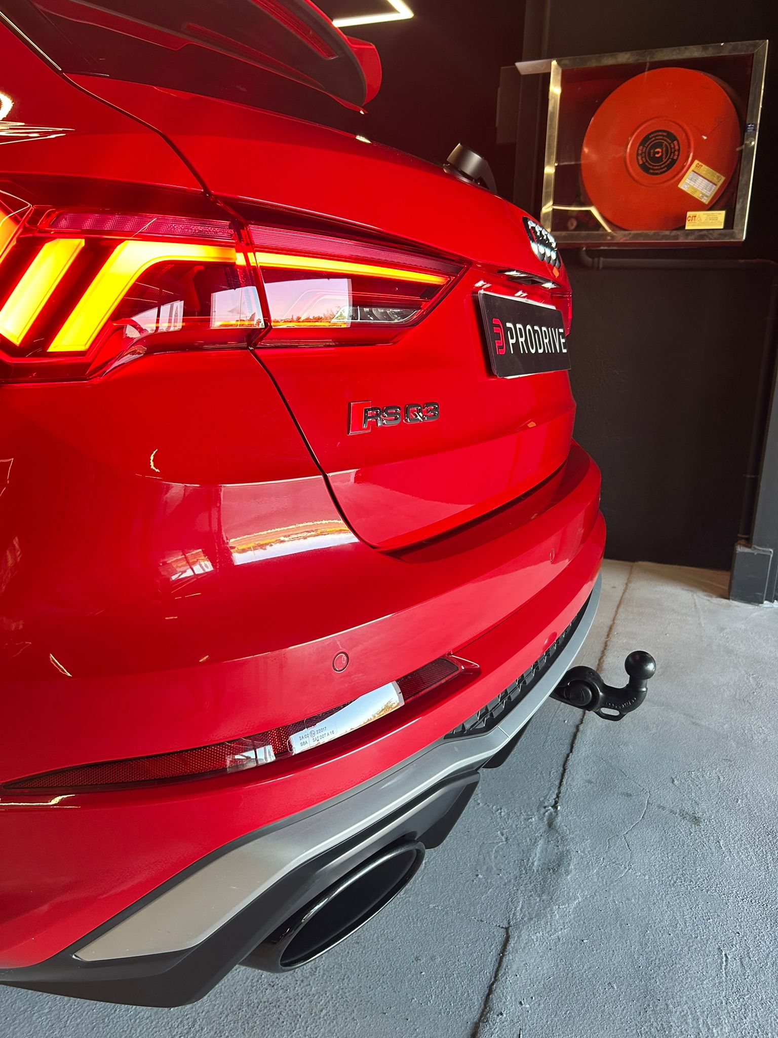 AUDI Q3 RS 2.5 TFSI QUATTRO - Imagen 17
