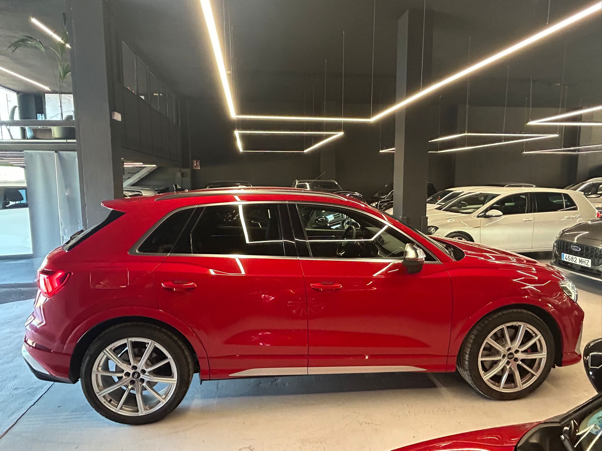 AUDI Q3 RS 2.5 TFSI QUATTRO - Imagen 19