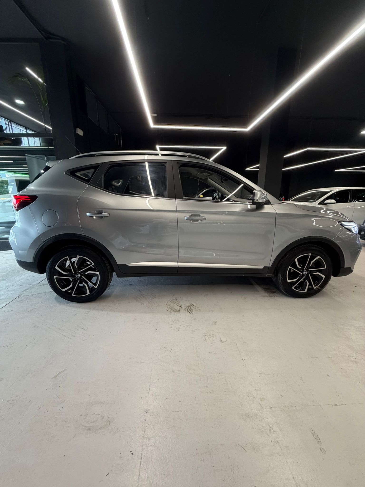 MG ZS 2023 - Imagen 13