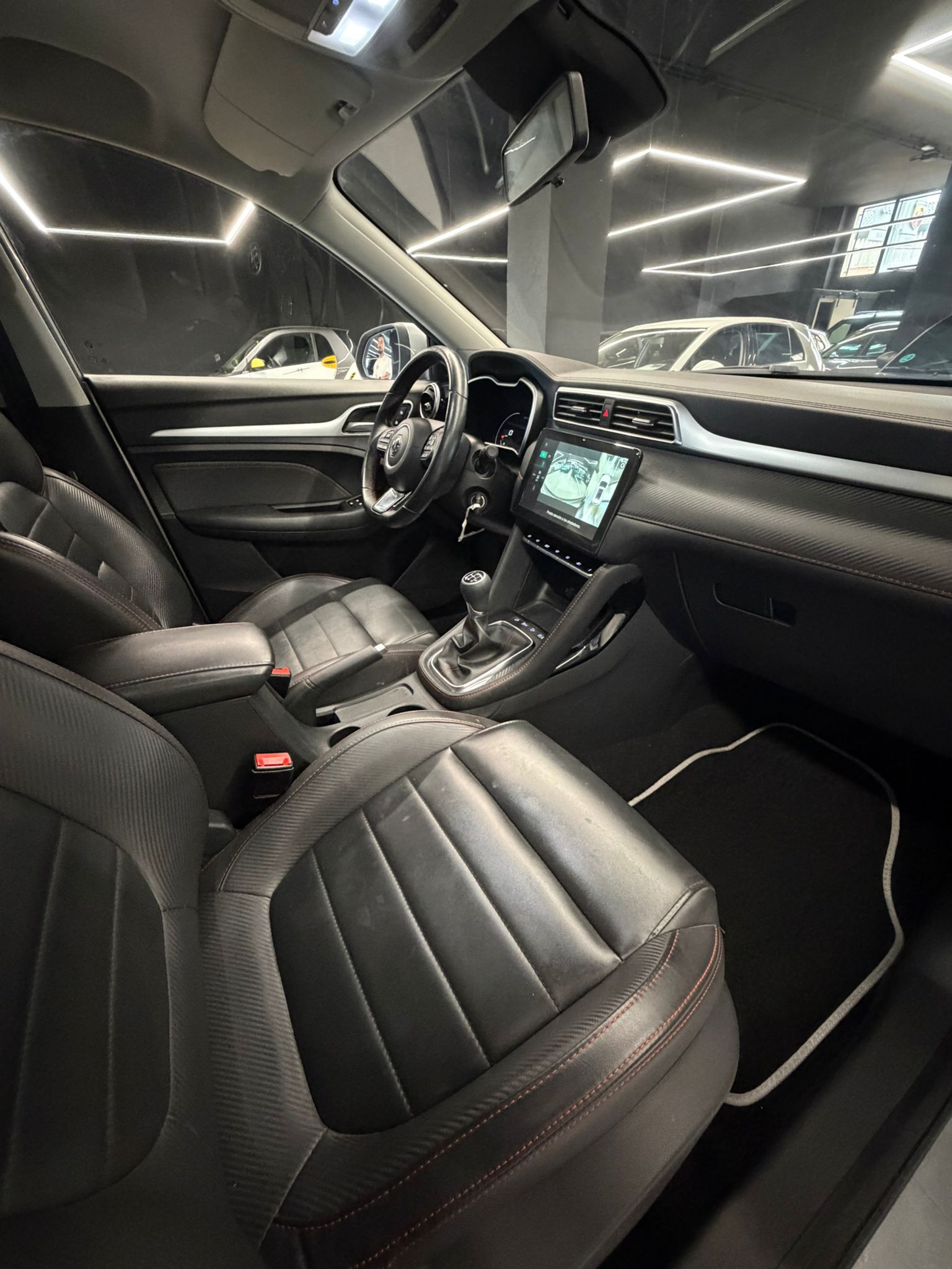 MG ZS 2023 - Imagen 17