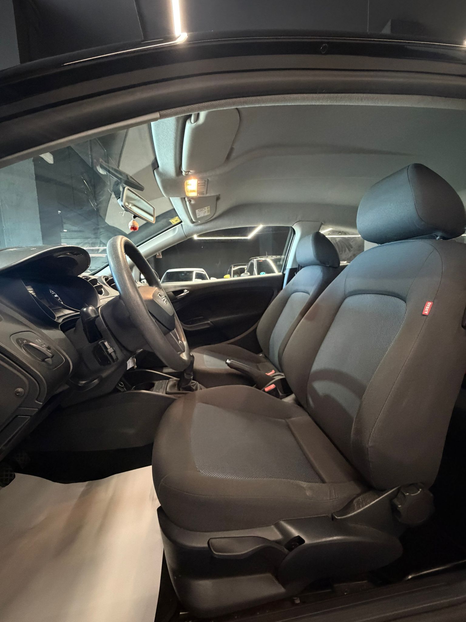 SEAT IBIZA 2015 - Imagen 17
