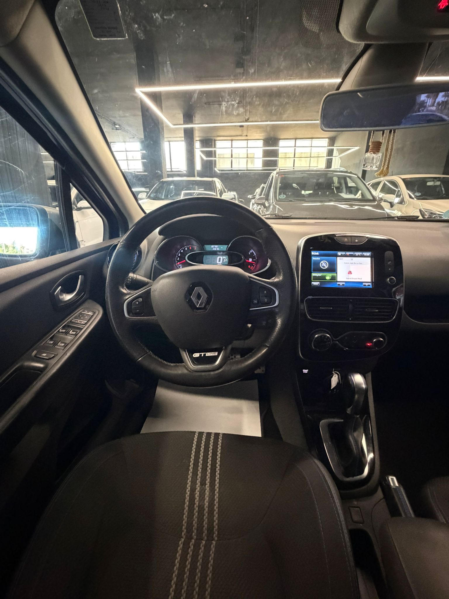 RENAULT CLIO - Imagen 16