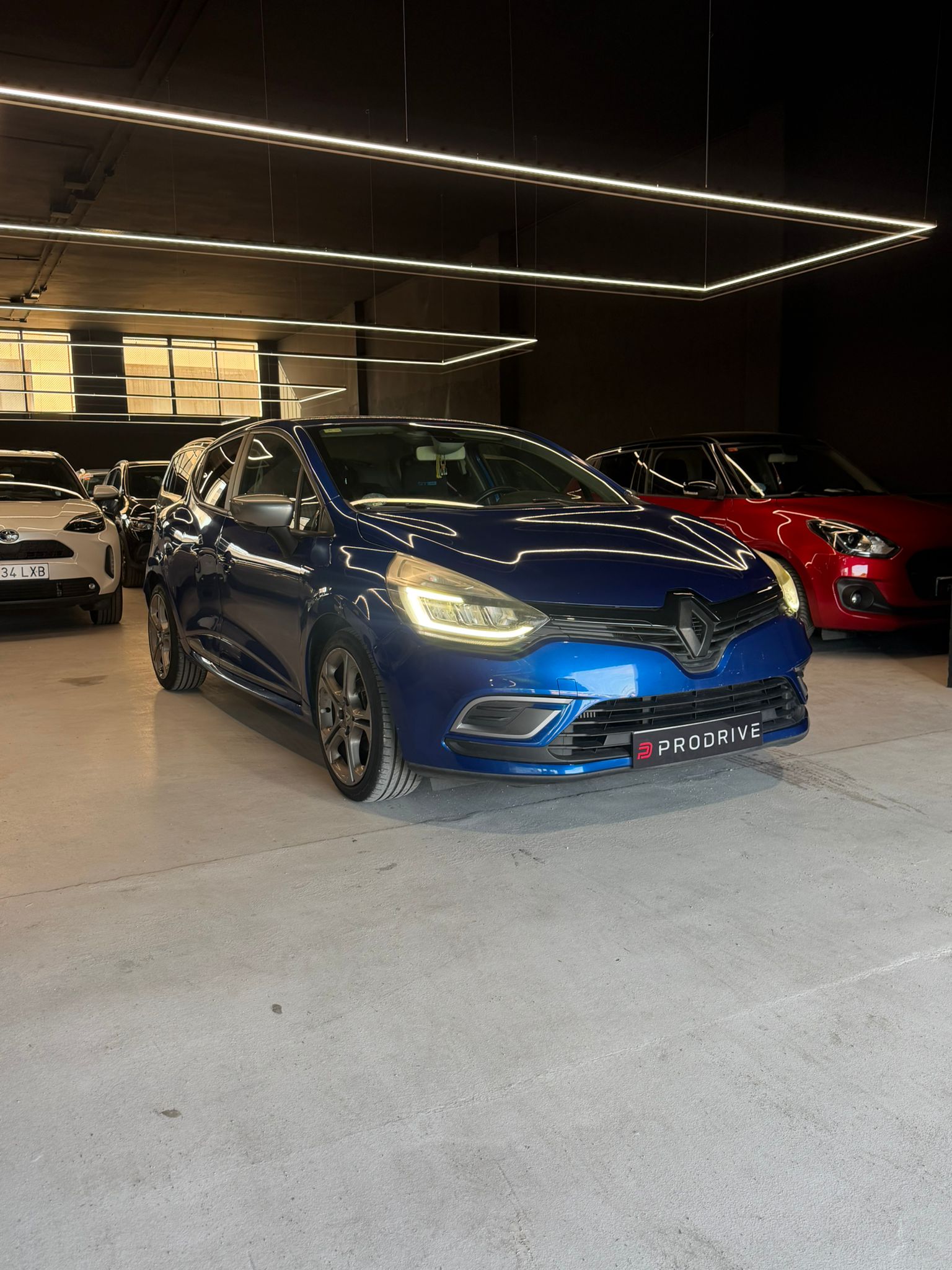 RENAULT CLIO - Imagen 3