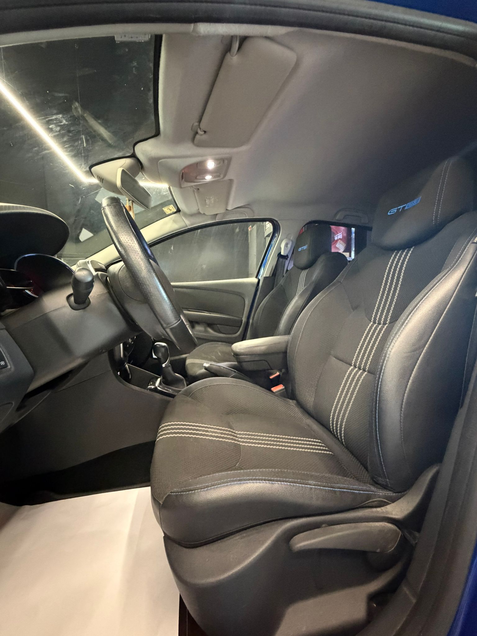 RENAULT CLIO - Imagen 17