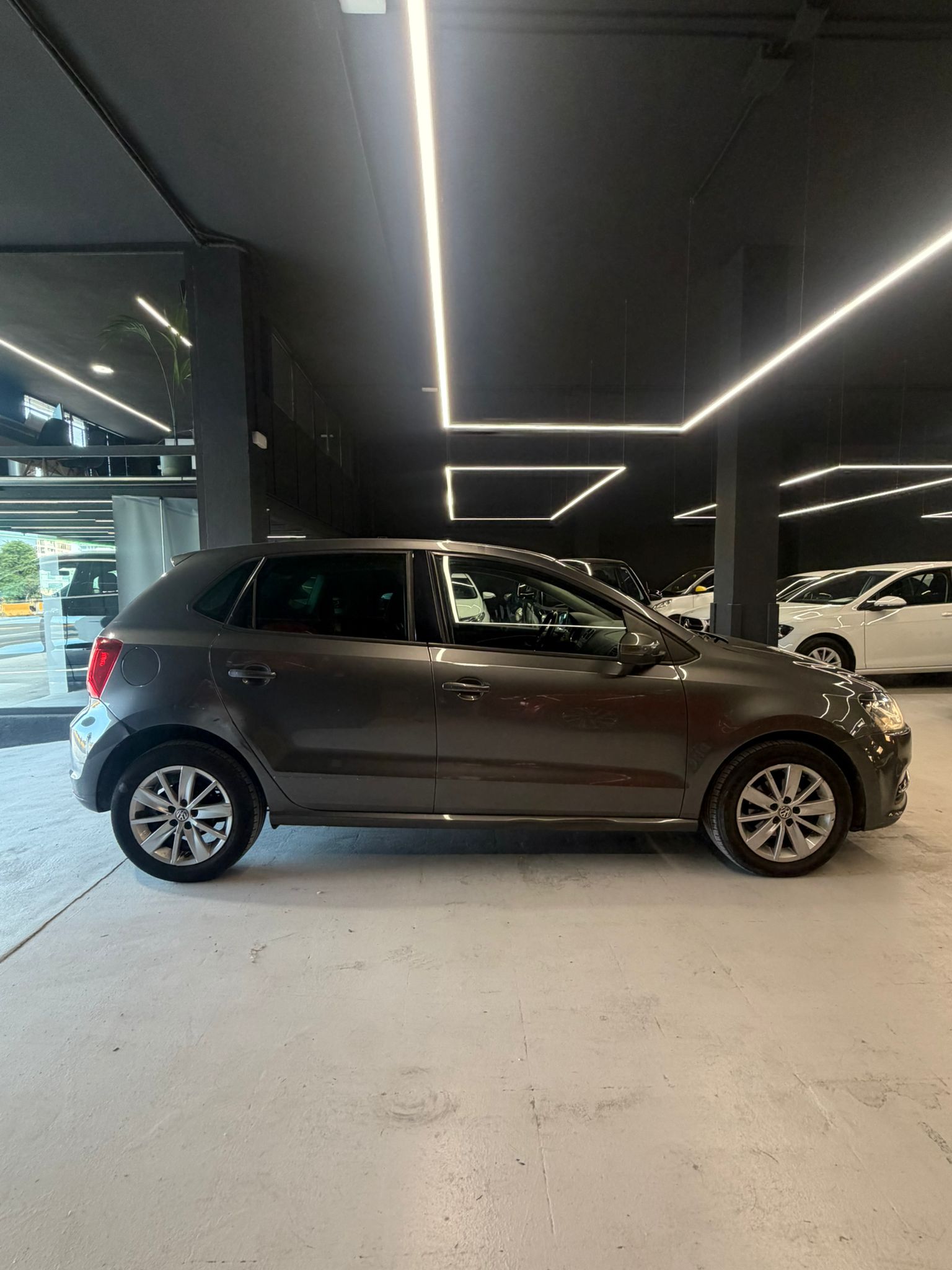 VOLKSWAGEN POLO - Imagen 12
