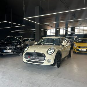 MINI ONE 2019