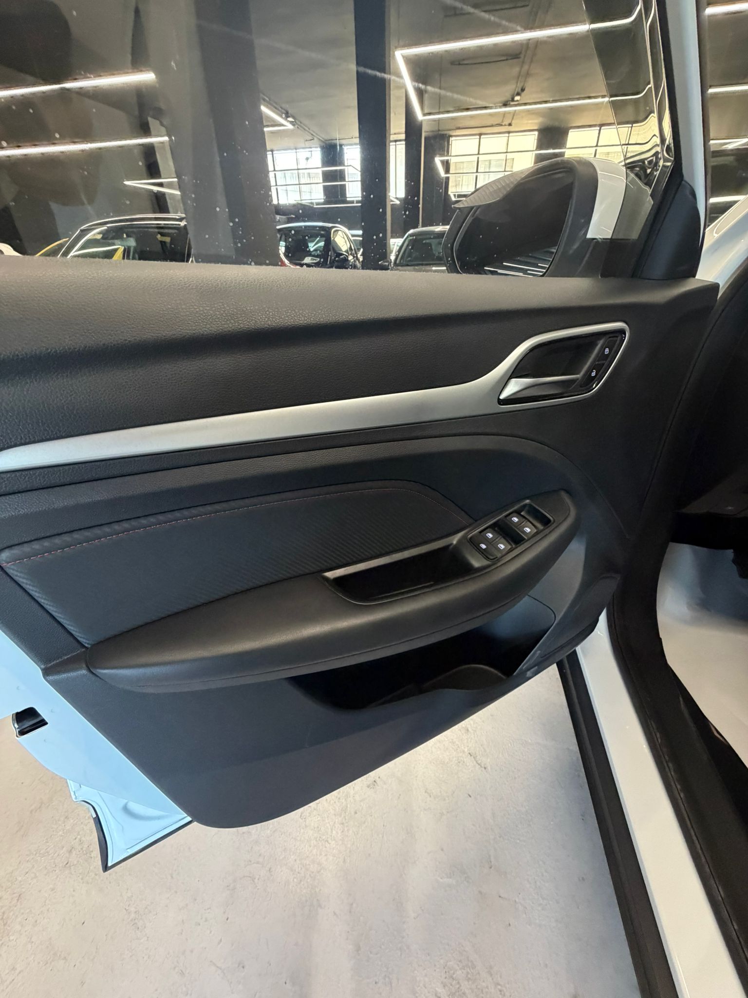 MG ZS - Imagen 21