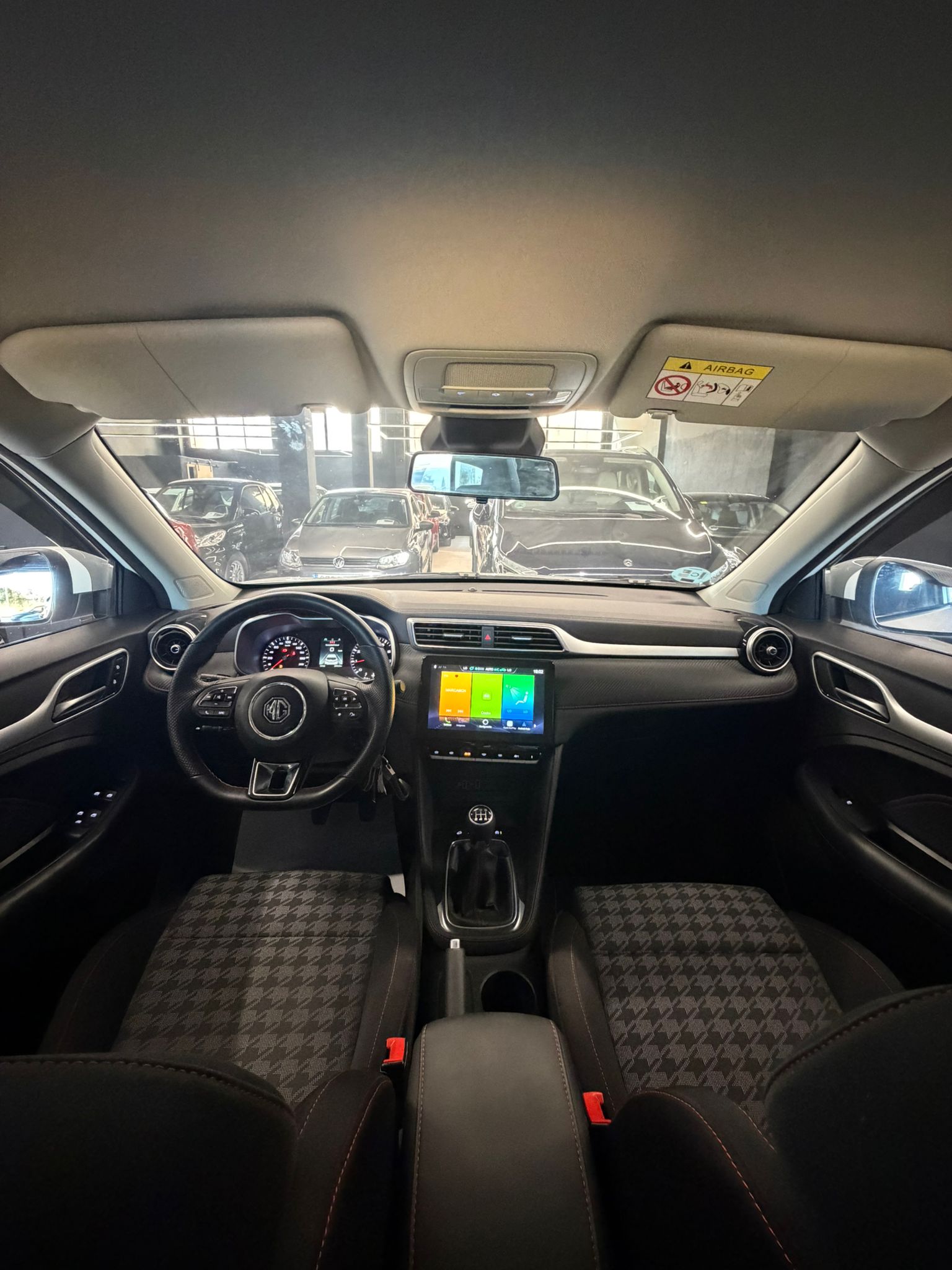 MG ZS - Imagen 16
