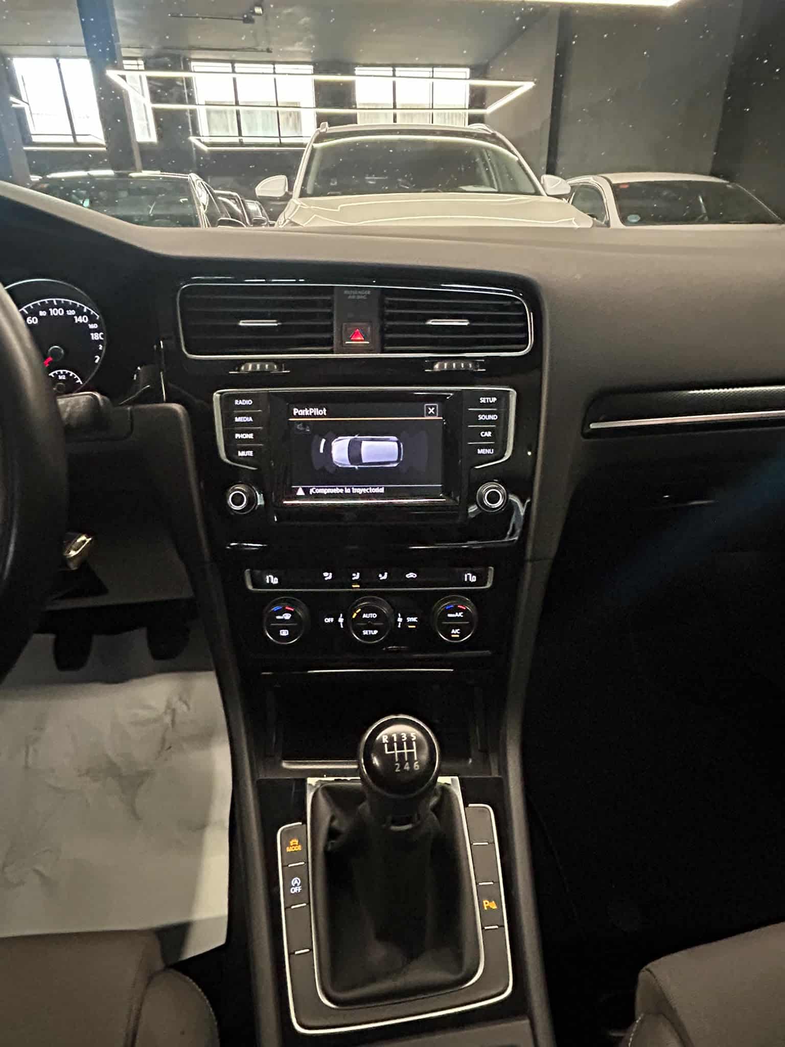 VOLKSWAGEN GOLF - Imagen 17