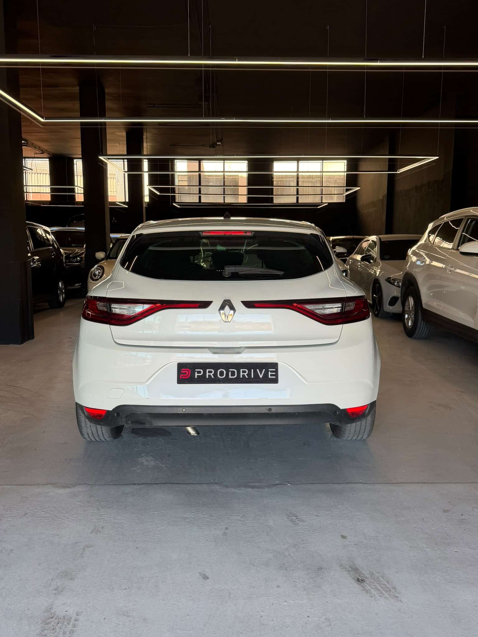 RENAULT MEGANE 2018 - Imagen 7