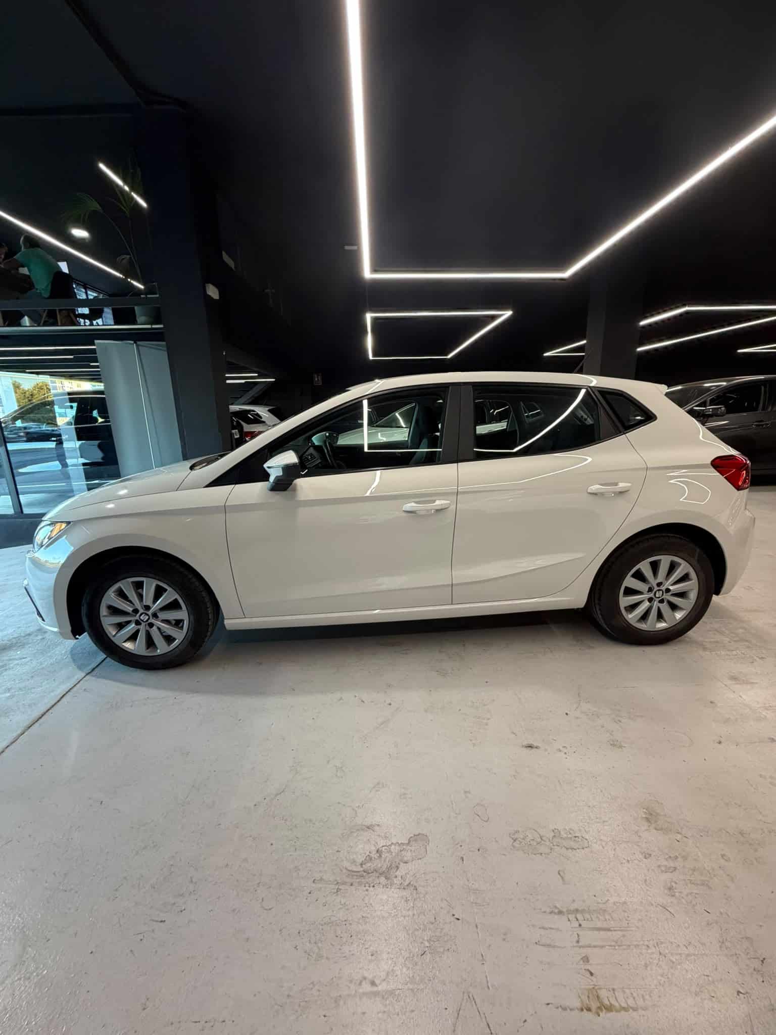 SEAT IBIZA 2020 - Imagen 8