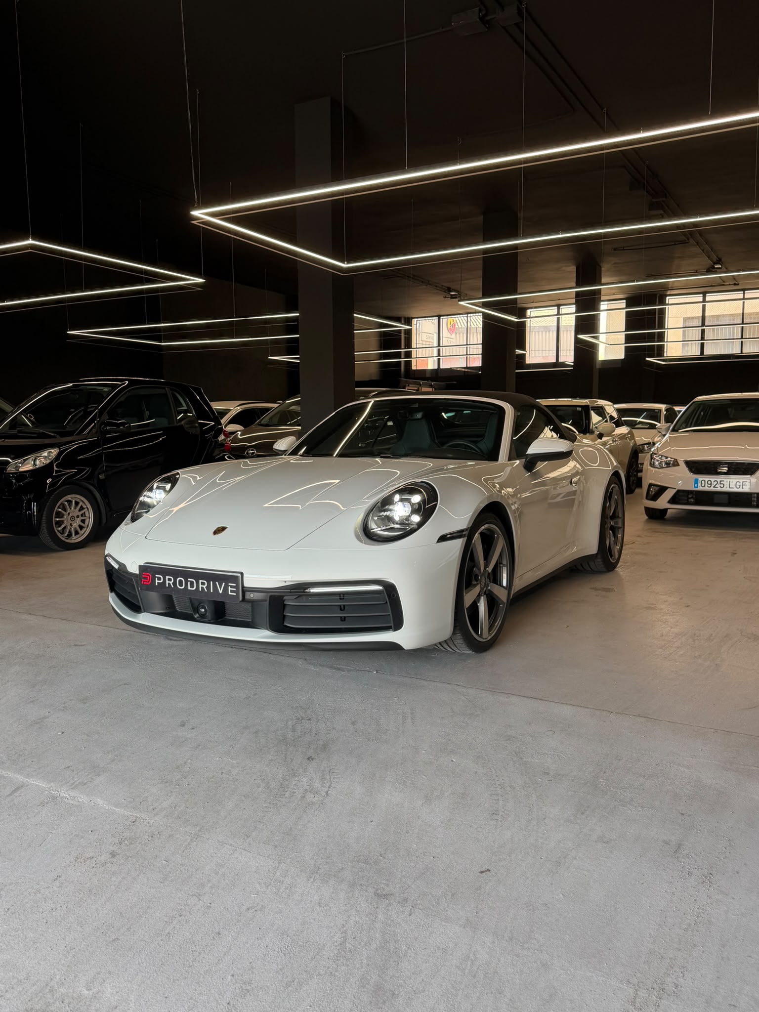 PORSCHE 911 CARRERA CABRIO
