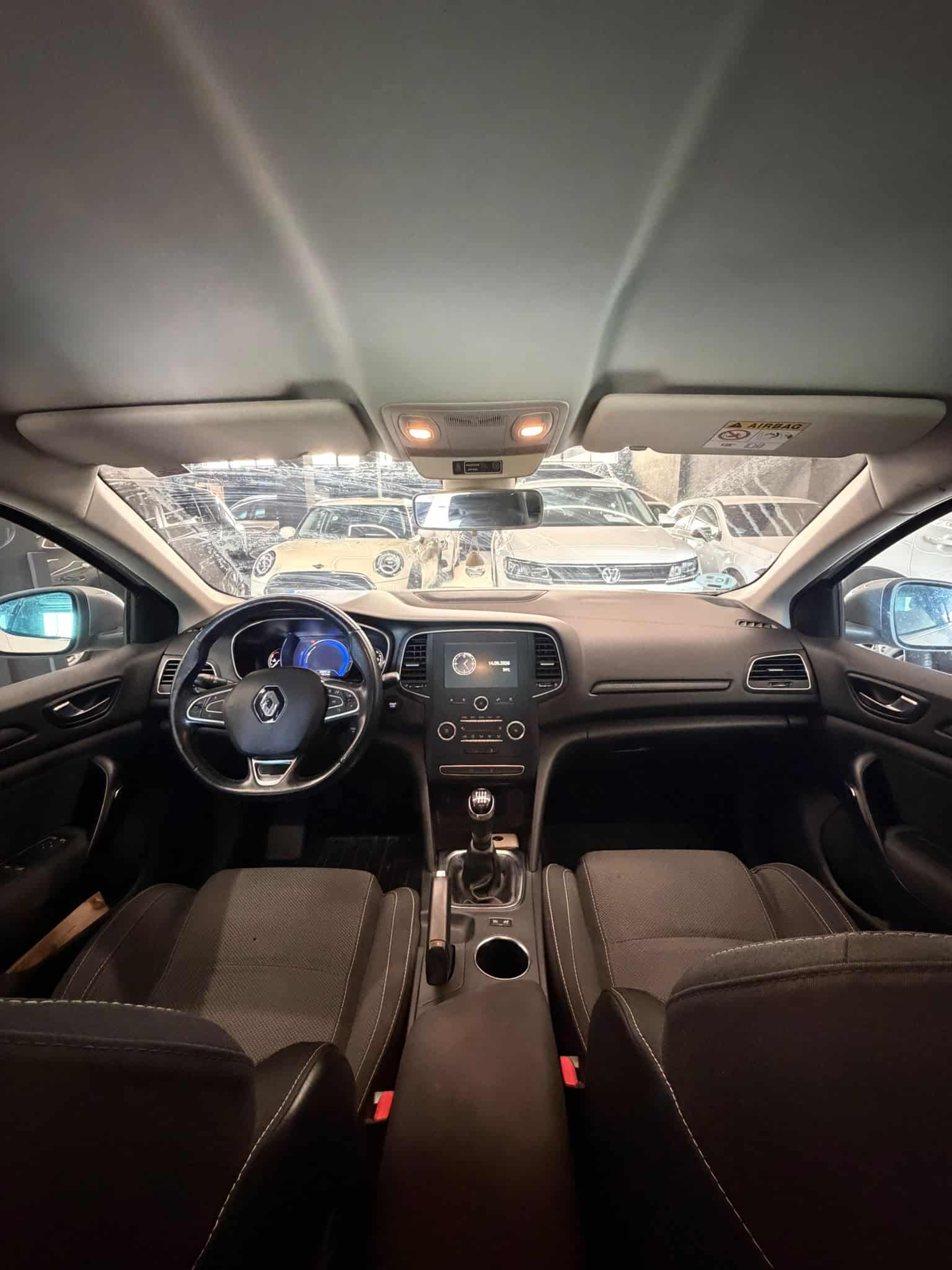 RENAULT MEGANE 2018 - Imagen 14