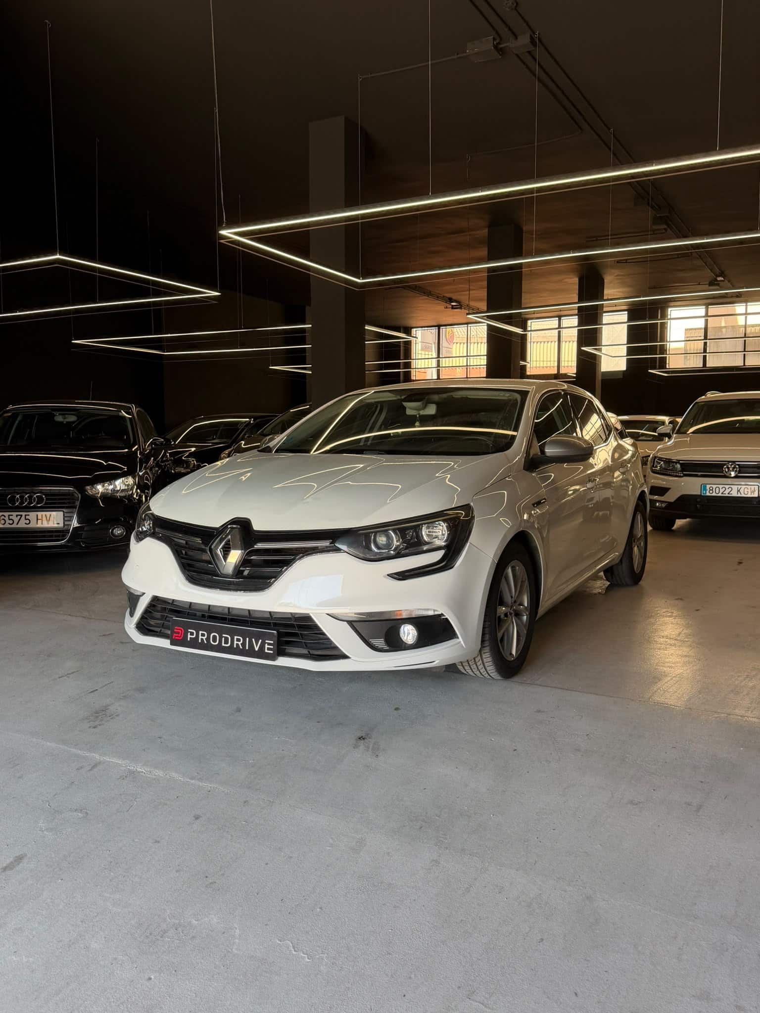 RENAULT MEGANE 2018