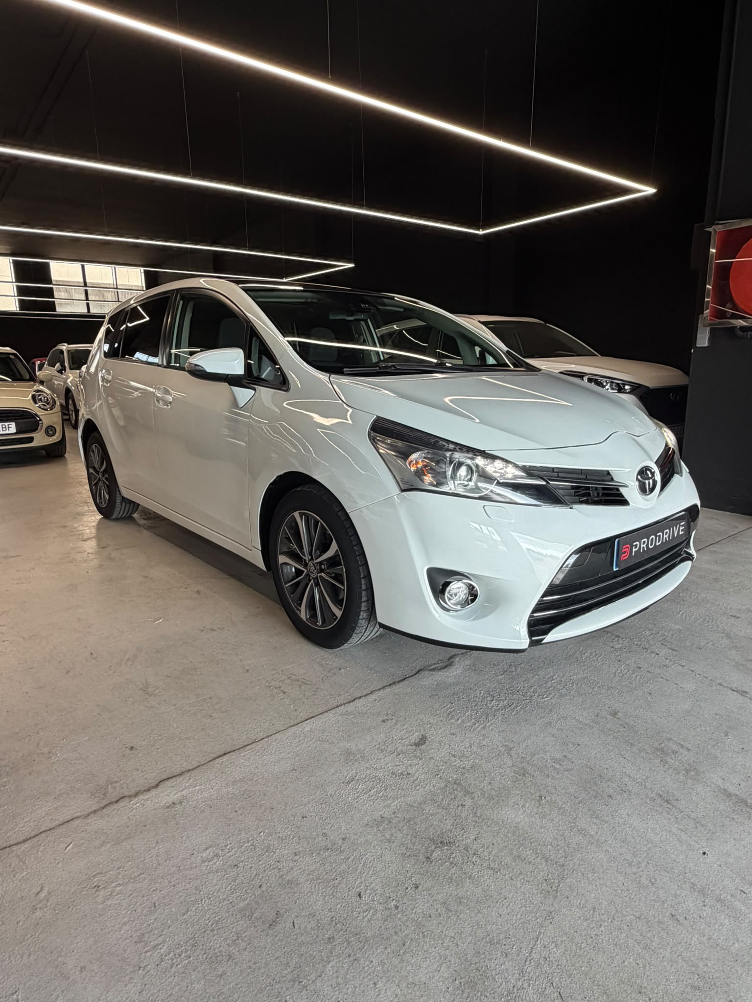 TOYOTA VERSO 2017 - Imagen 6