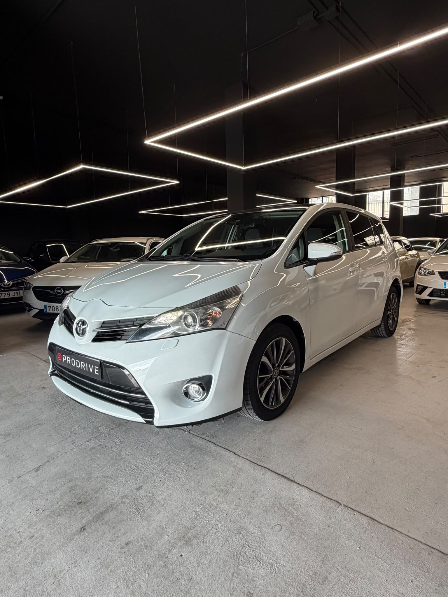 TOYOTA VERSO 2017 - Imagen 7