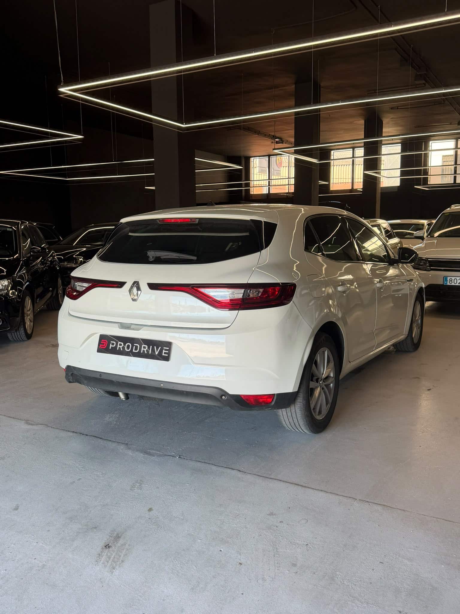 RENAULT MEGANE 2018 - Imagen 6