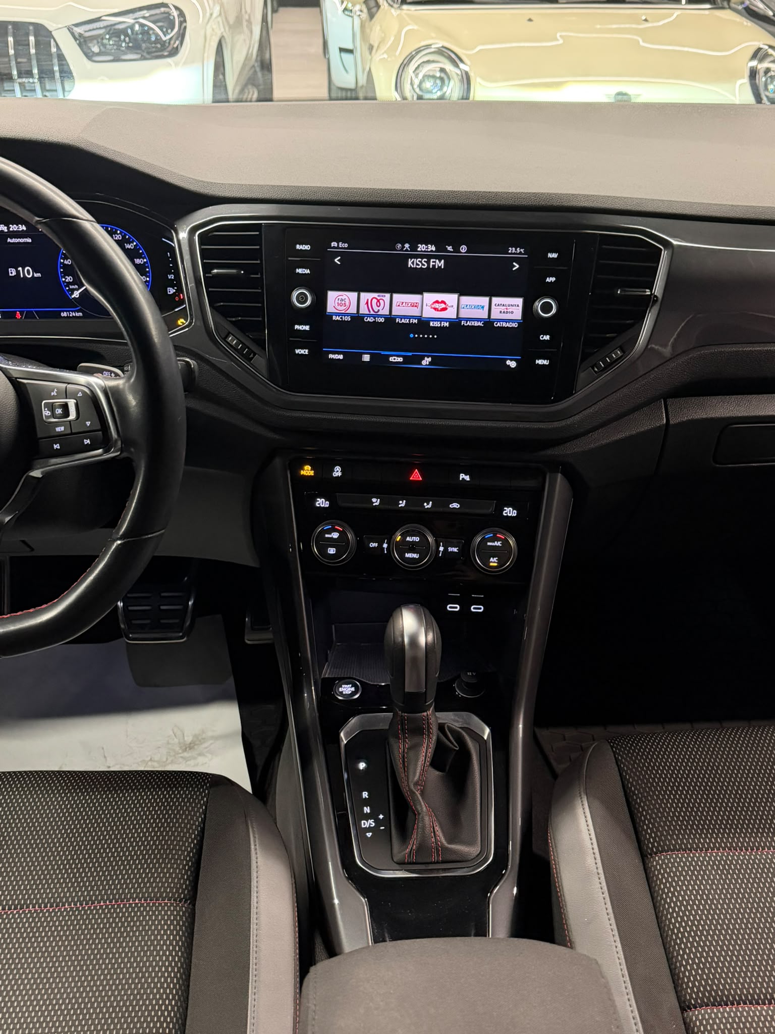 VOLKSWAGEN T-ROC - Imagen 17