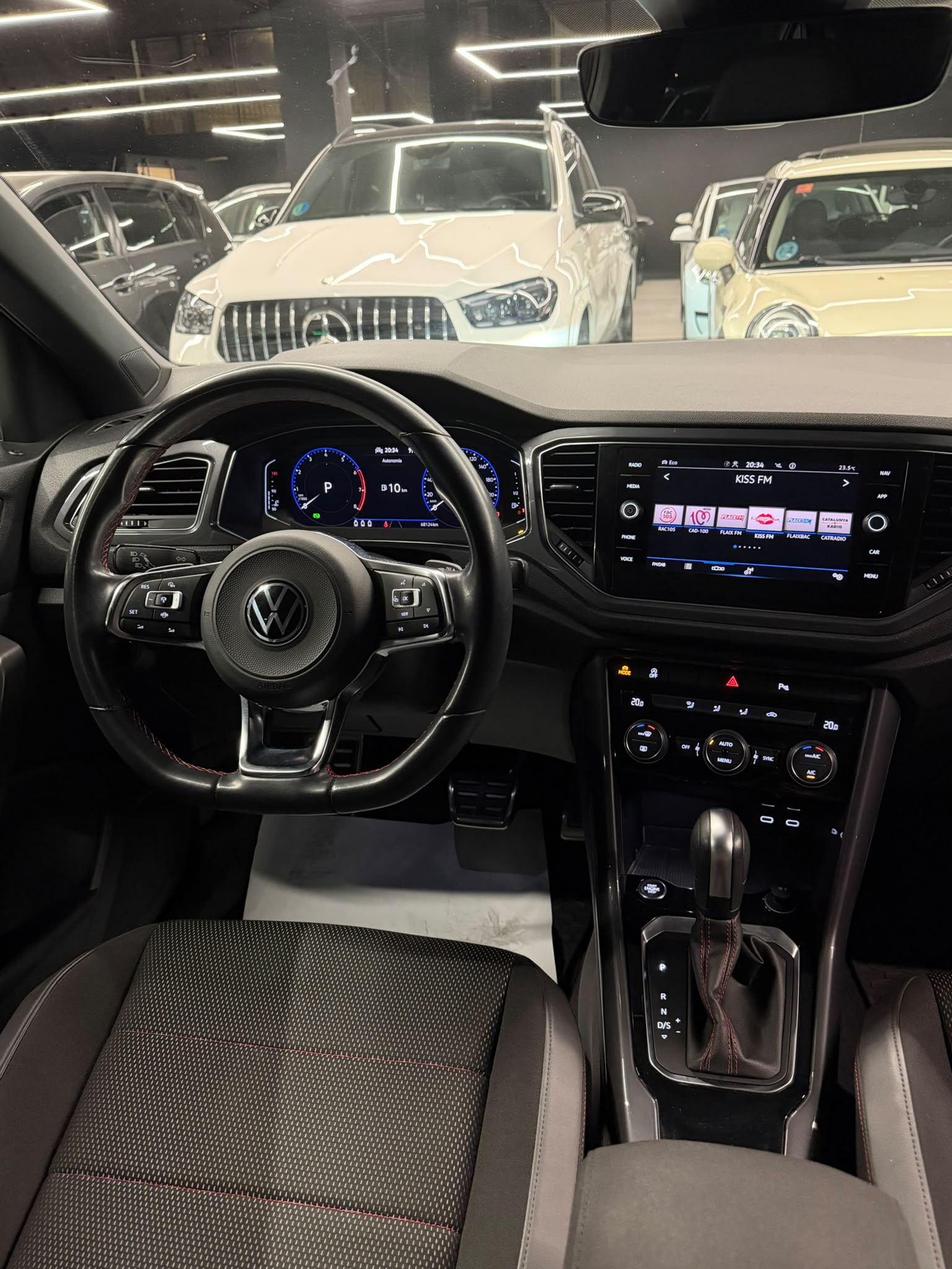 VOLKSWAGEN T-ROC - Imagen 19