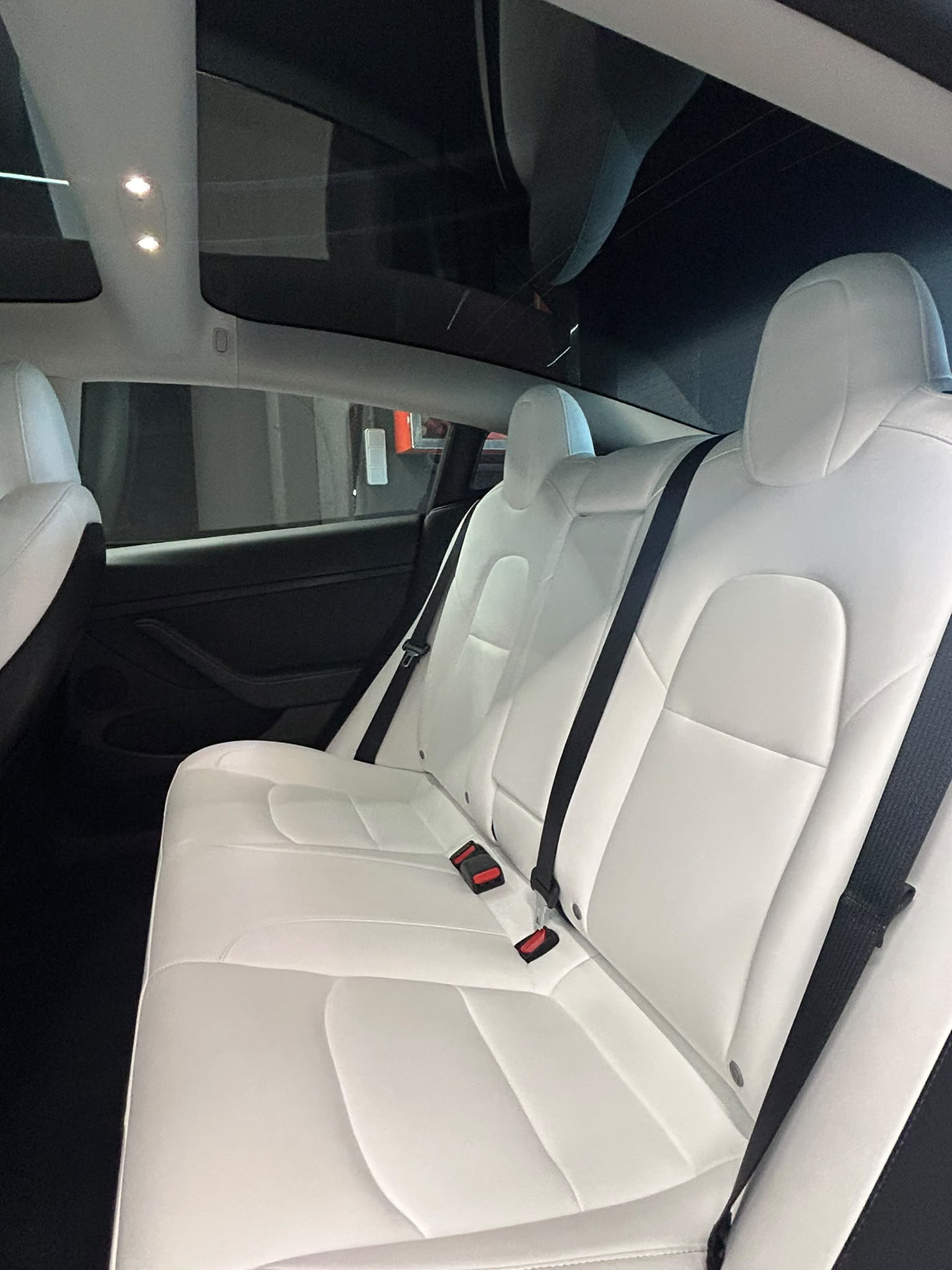 TESLA MODEL 3 - Imagen 27