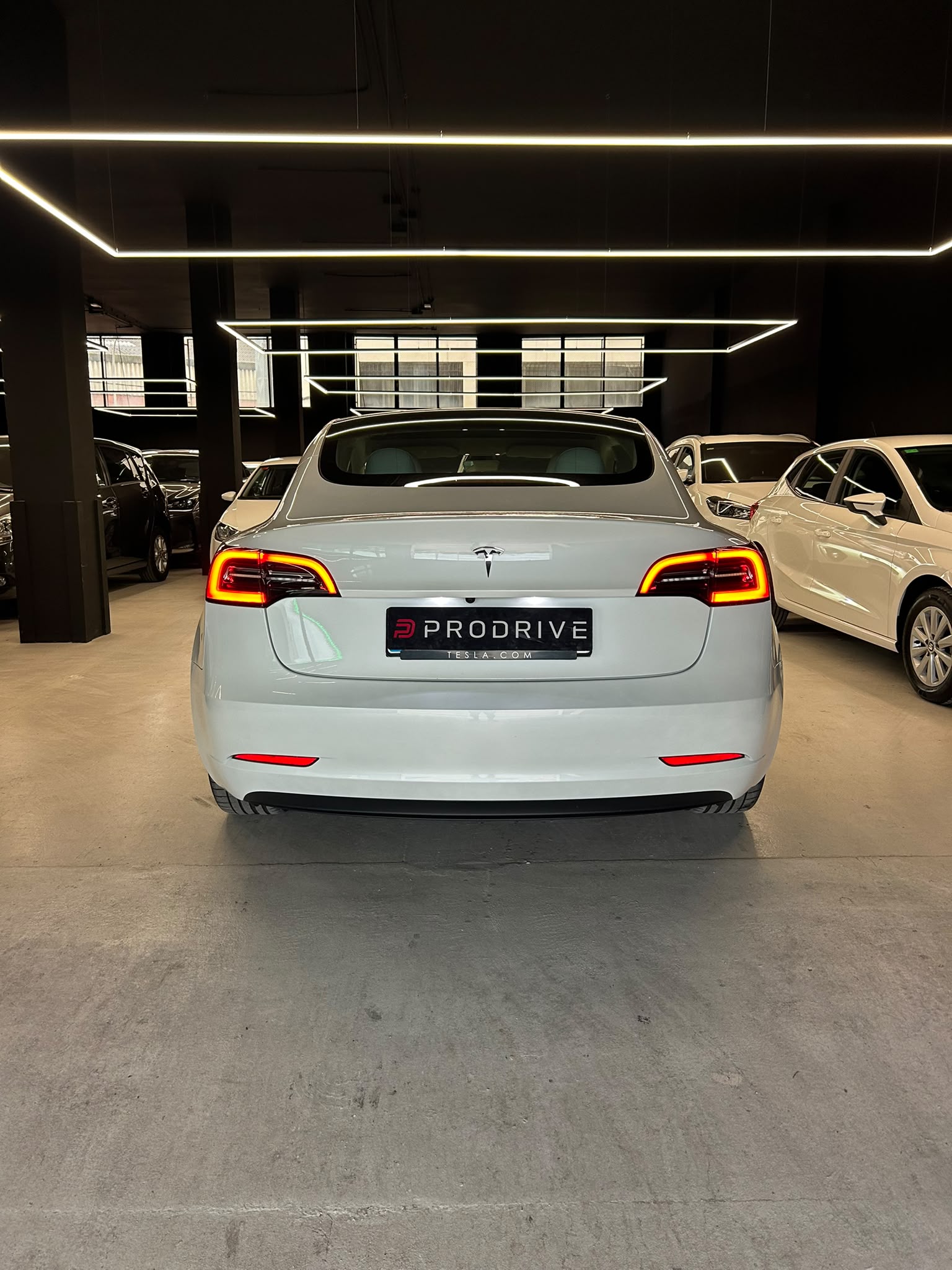 TESLA MODEL 3 - Imagen 7