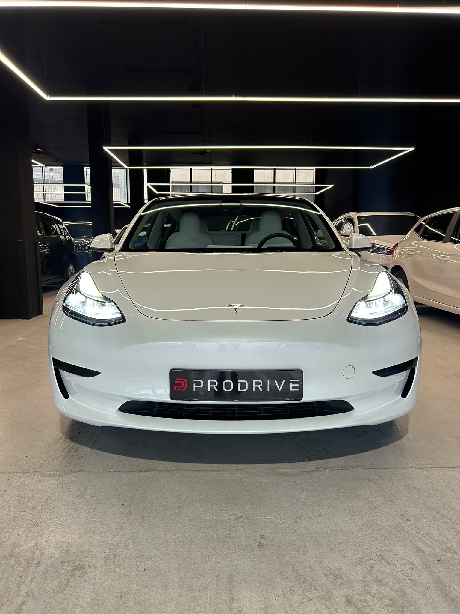 TESLA MODEL 3 - Imagen 14